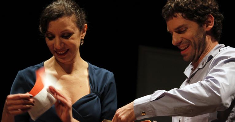 Cássio Scapin dirige ‘Absinto’ no teatro