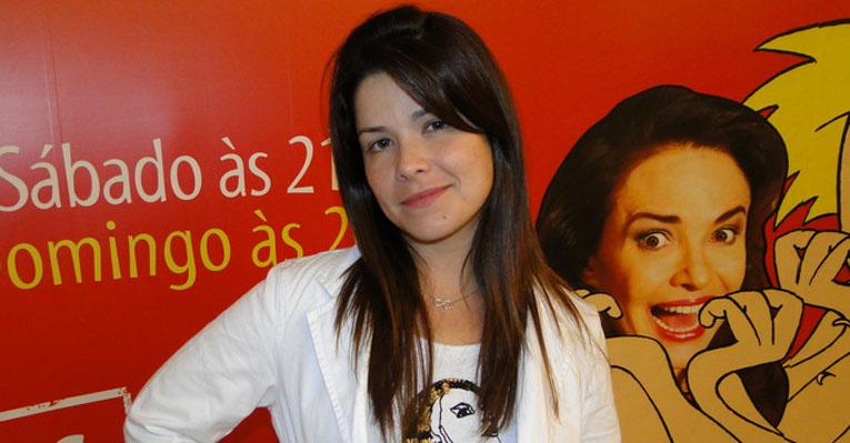 Samara Felippo substitui Galisteu em peça