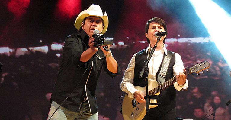 Confira o setlist do novo DVD de CH&X;