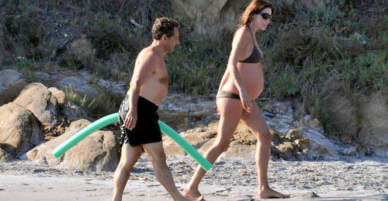 Saiba quem é o novo amigo de Carla Bruni