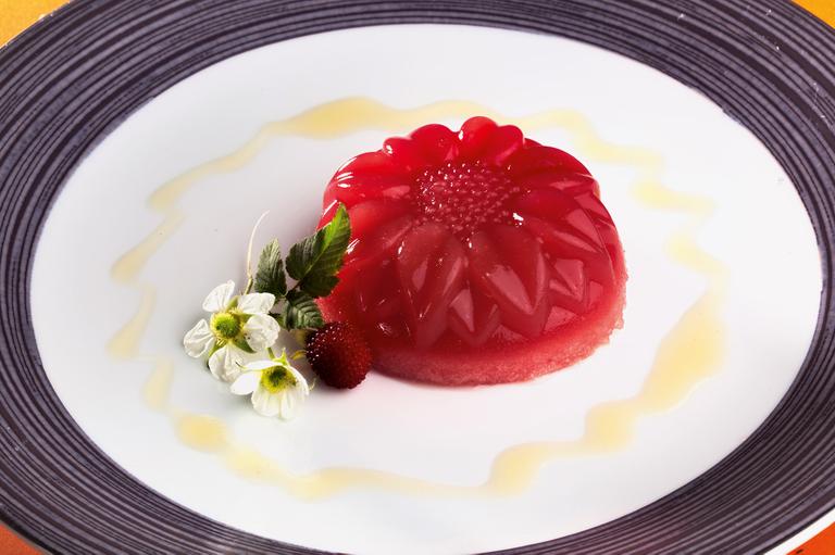 Cozinha Light: Gelatina de melancia com calda de mel