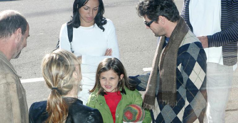 Marcelo Serrado leva filha a Gramado