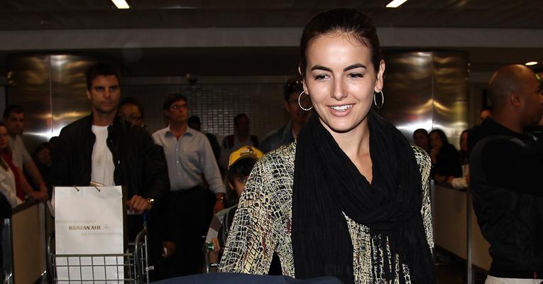 Camilla Belle já está no Brasil
