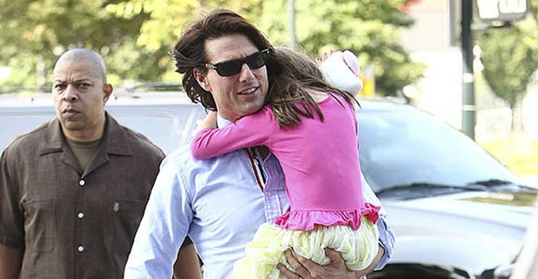 Tom Cruise em dia de paizão com Suri