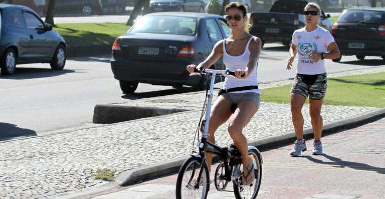 Fernanda de Freitas pedala no Rio