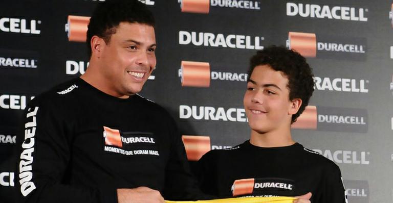 Em SP, Ronald curte mais o pai, Ronaldo