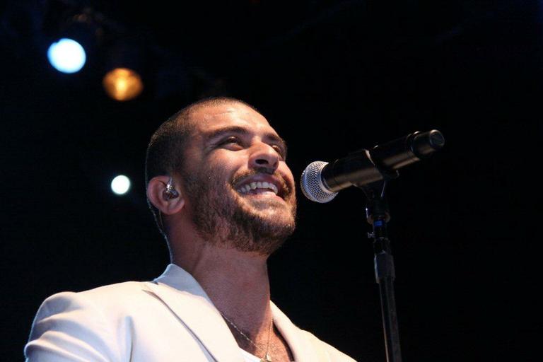 Diogo Nogueira canta na Fundição Progresso