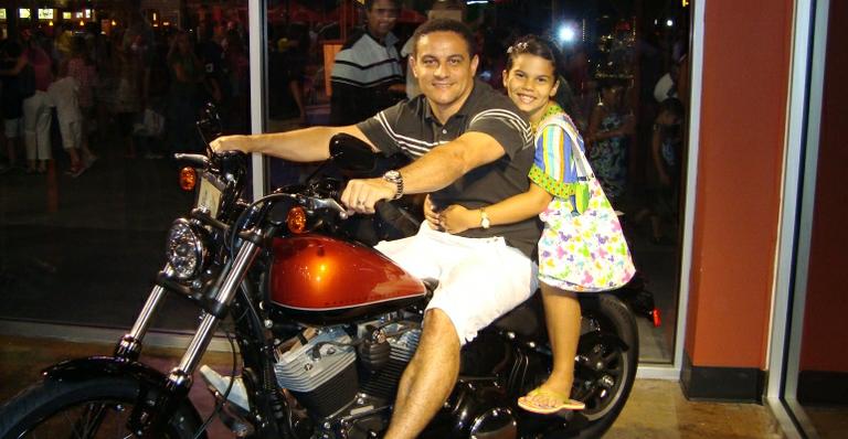 Cumplicidade de Laura Barreto com o pai