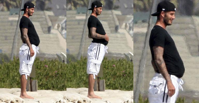 David Beckham finge estar ‘grávido’