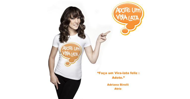 Estrelas apoiam campanha de adoção de cães