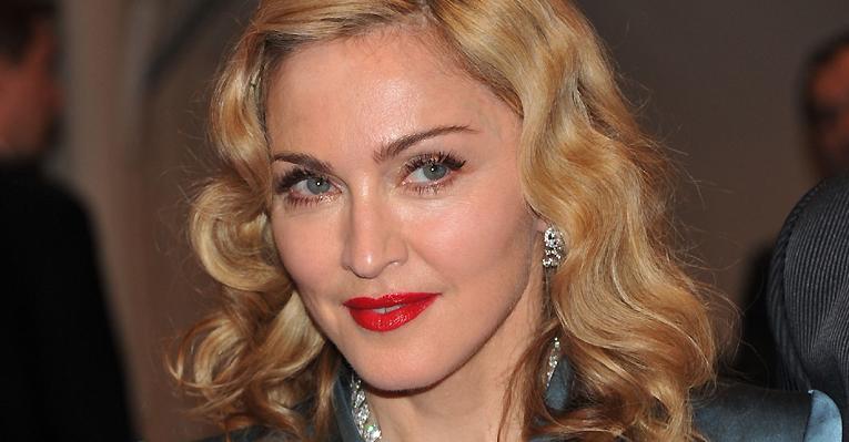 Madonna contrata produtor do B.E.P.