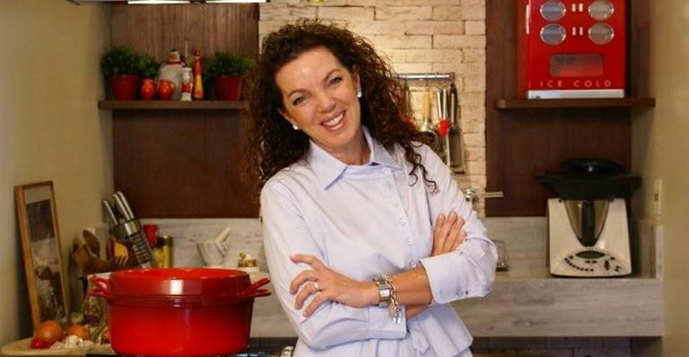 Tatá Cury ensina receitas em evento