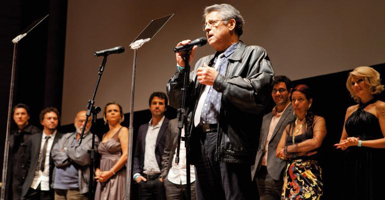 Marcos Paulo: fisioterapia intensificada