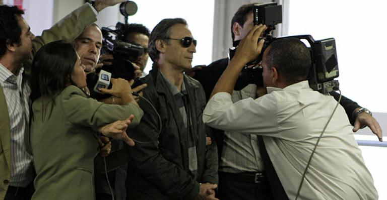 Cortez é preso e volta ao Brasil