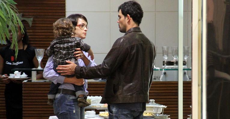 Juliano Cazarré: compras com a família