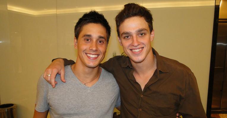 Amigos Ivan Mendes e Gabriel Chadan