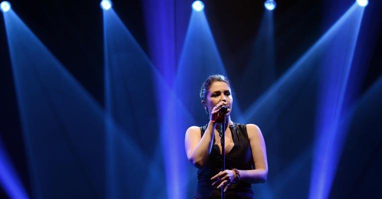 Maria Rita se apresenta com casa cheia