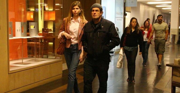 Sérgio Mallandro: passeio em shopping