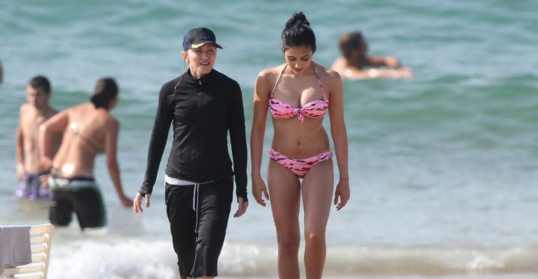 Madonna: dia na praia com a família