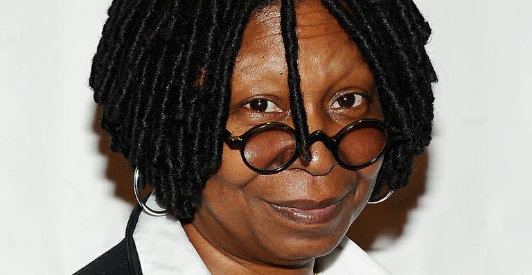 Whoopi adota gatinho jogado em ponte