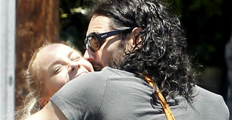 Marido de Katy Perry é visto com loira
