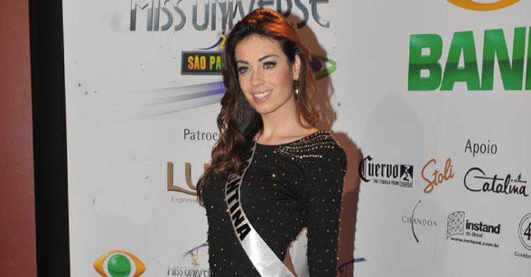 Miss Argentina se encanta com as praias do Brasil