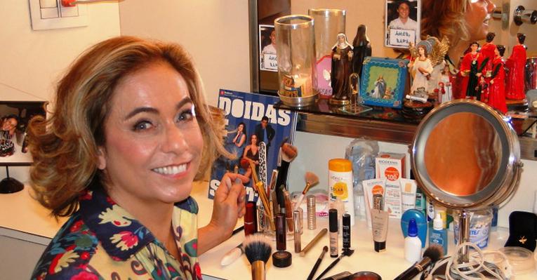 Cissa Guimarães se prepara para subir ao palco