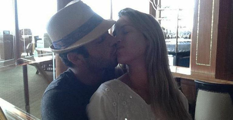 Piovani: aniversário em L.A. com Pedro