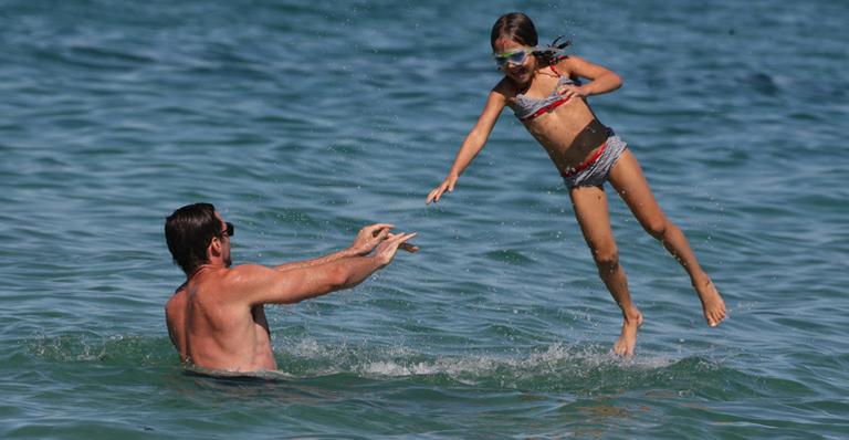 Hugh Jackman: brincadeiras com os filhos