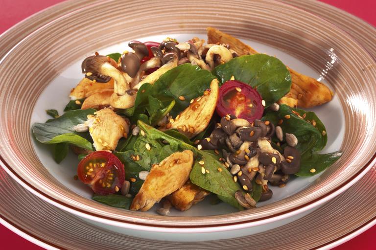 Cozinha Light: Méli-mélo de frango, anchova e agrião