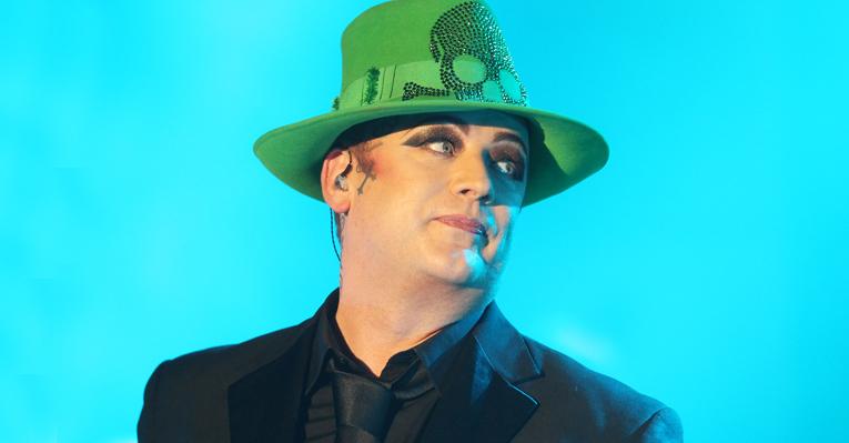 Boy George: cruzeiro gay no Brasil