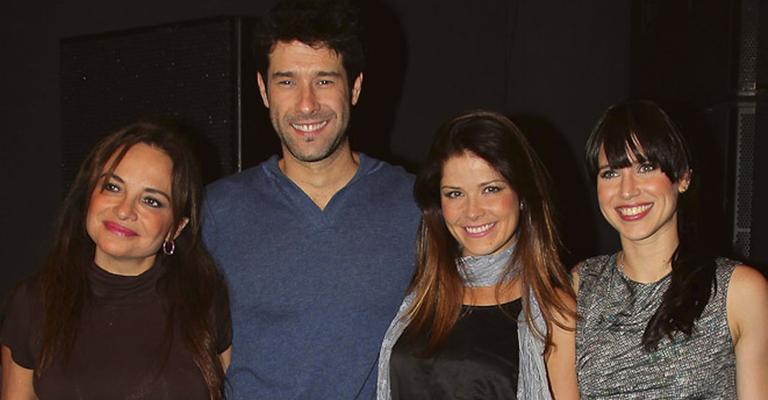 Samara Felippo de volta ao teatro