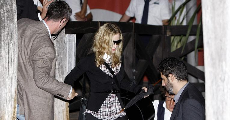 Madonna chega para o Festival de Veneza