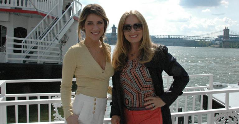 Angélica e Giovanna em passeio de barco