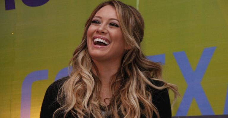 Nasce Luca Cruz Comrie, 1º filho de Hilary Duff com Mike Comrie