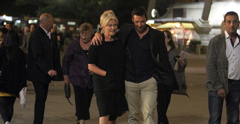 Jackman: passeio romântico com Deborra