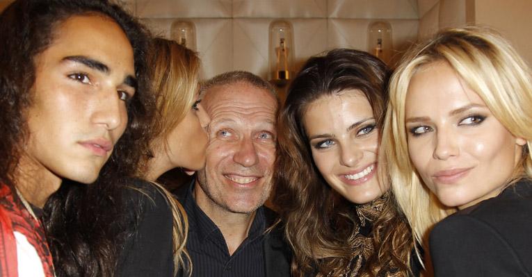 Isa Fontana e Jean-Paul Gaultier em Paris