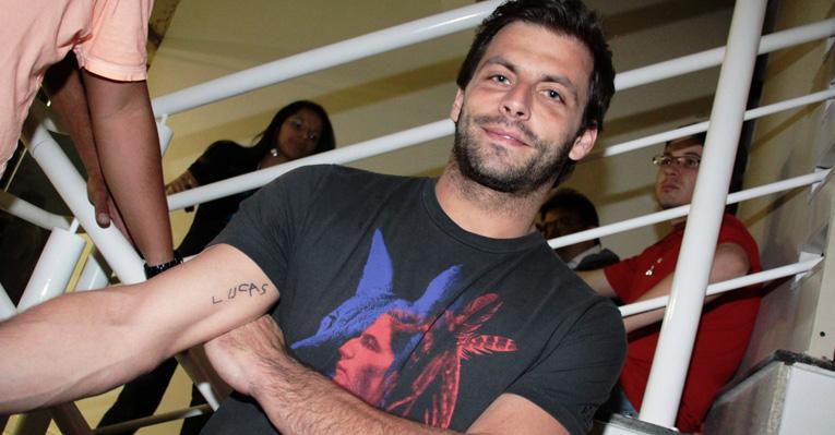 Henri Castelli: tatuagem para o filho