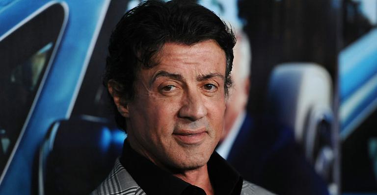 Stallone reúne “vovôs da ação” em filme