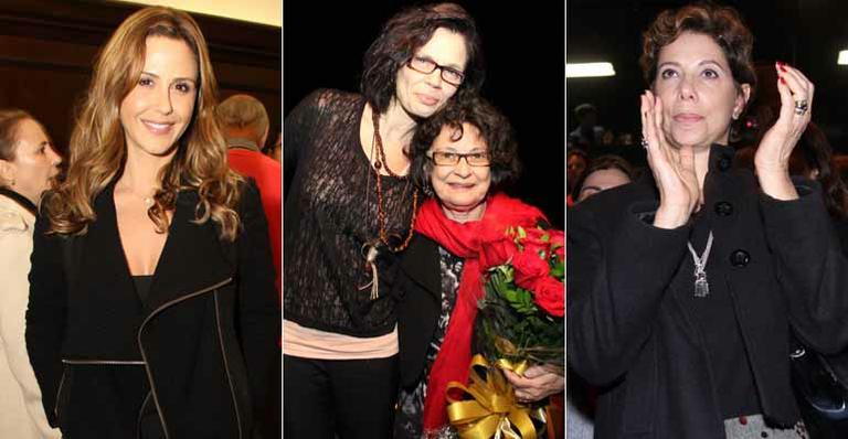 Artistas prestigiam Alexia no teatro