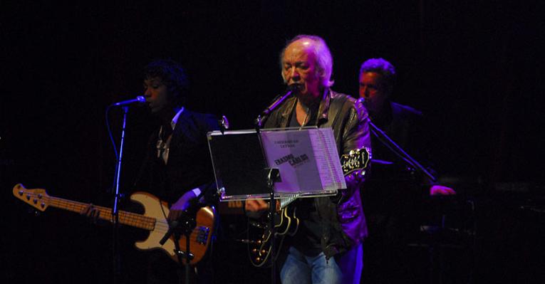 Tremendão Erasmo Carlos faz show em SP