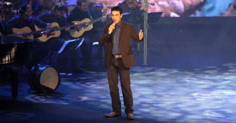 Padre Fábio de Melo canta em São Paulo