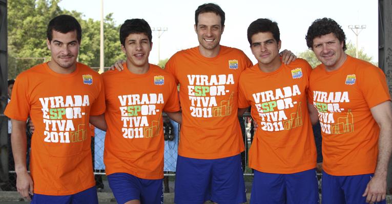 Atores participam da Virada Esportiva