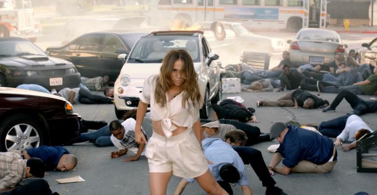 Todos querem J.Lo em novo clipe