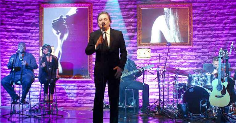 Fábio Jr. faz show beneficente em SP