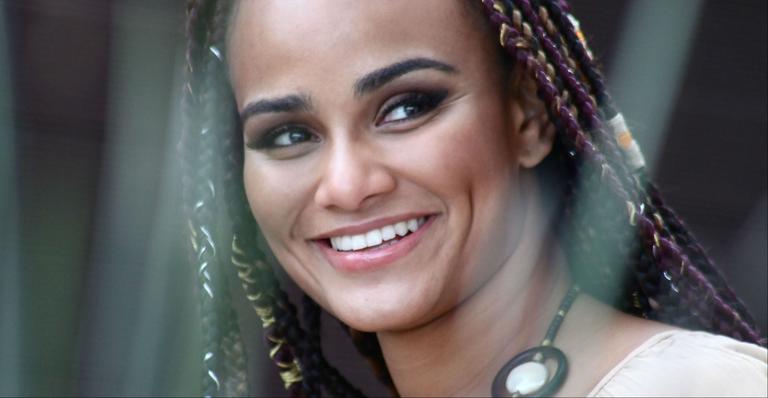 Música de Luciana Mello amadurece