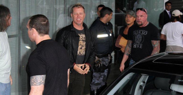 Roqueiros do Metallica chegam a hotel