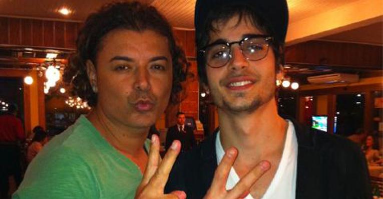 David e Fiuk: sábado em churrascaria