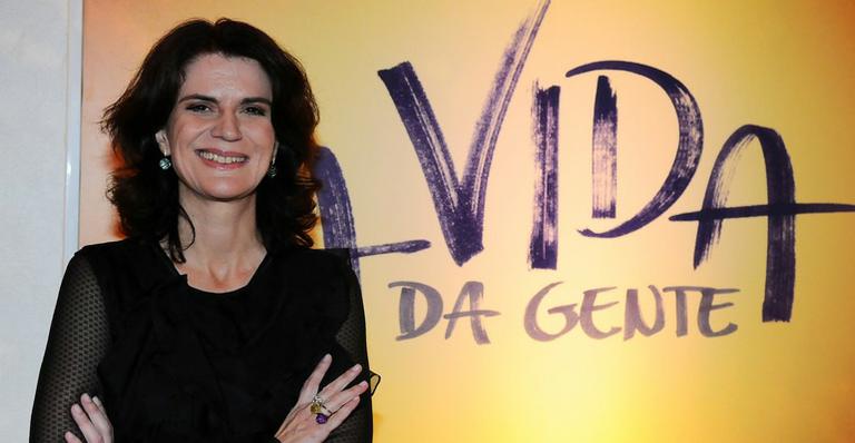 ‘A vilã da novela é a vida’, diz autora