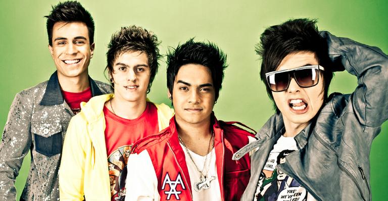 Restart lança CD e faz a festa com fãs no México